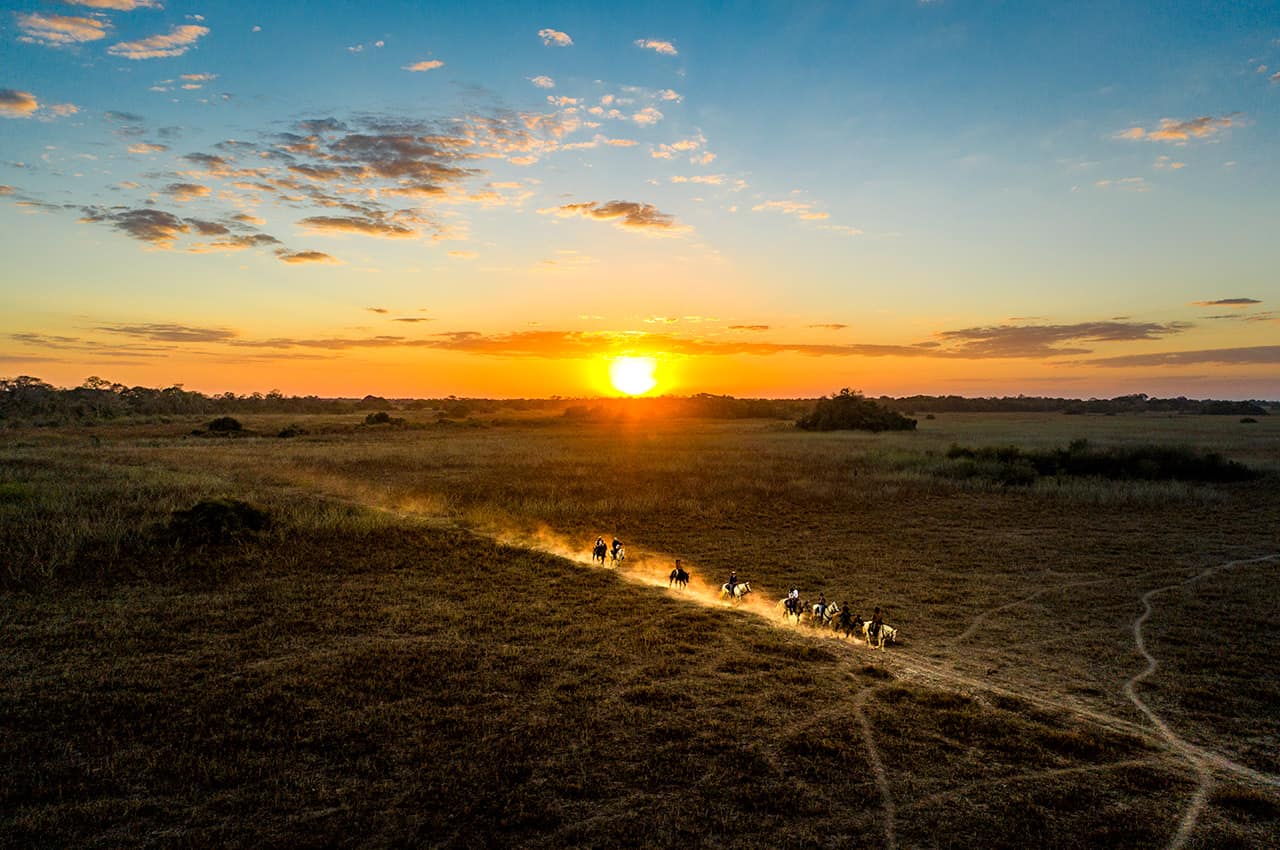 Mt araras eco lodge cavalgada por do sol