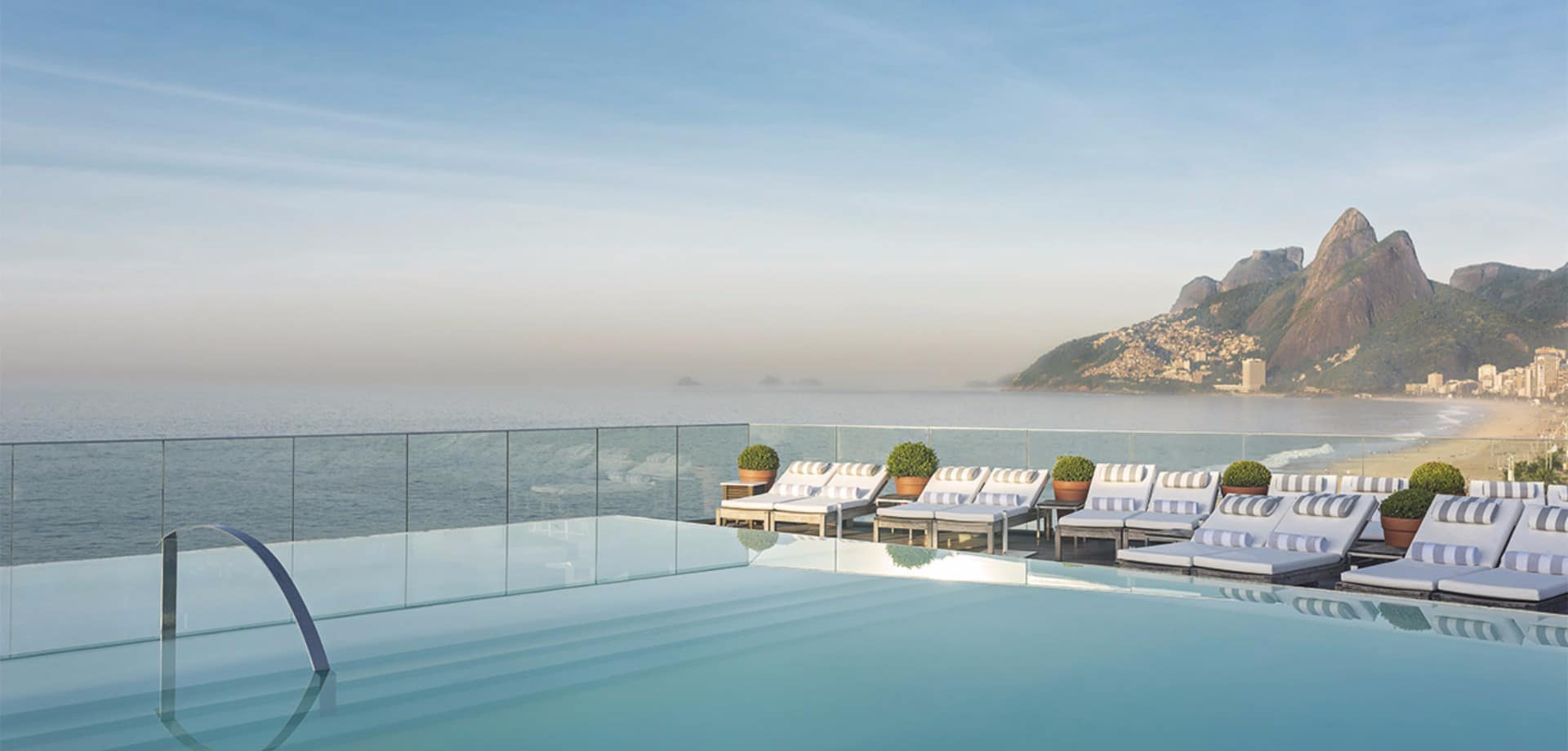 Fasano rio de janeiro piscina vista