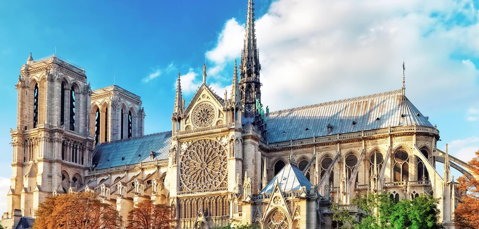 Franca paris catedral notre dame fachada