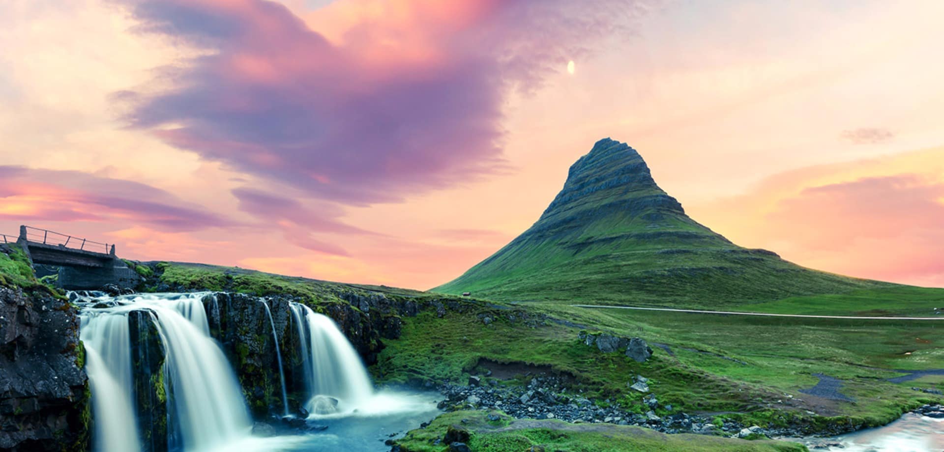 Islandia amanhecer em kirkjufellsfoss waterfall kirkjufell volkano