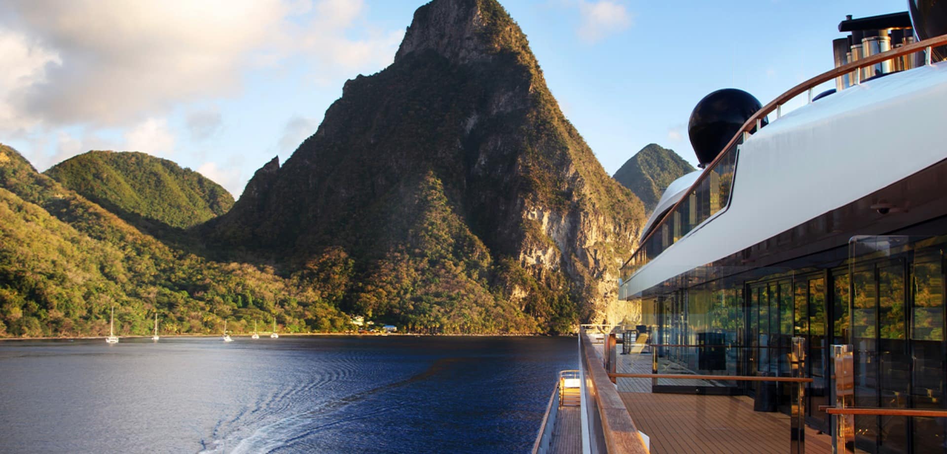 The ritz carlton yatch navio evrima vista st lucia caribe