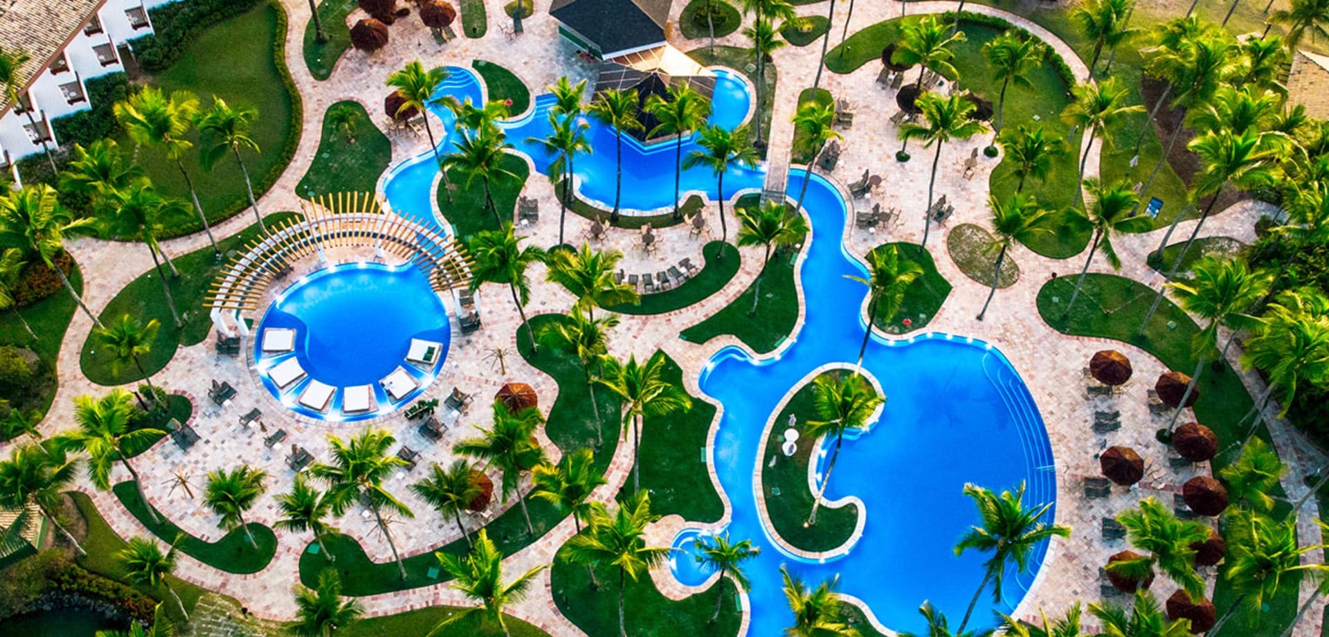 Transamerica comandatuba aerial pool