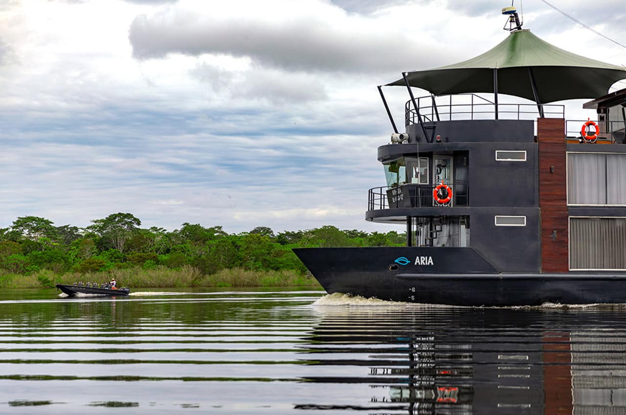 Aqua expeditions ariaamazon detalhe navio