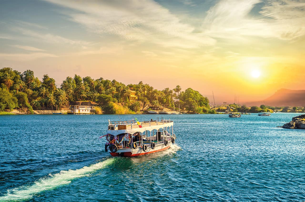 Navegação pelo rio Nilo, no Egito