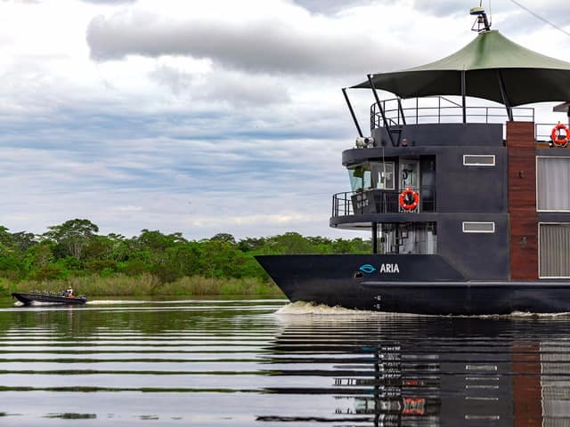 Aqua expeditions ariaamazon detalhe navio