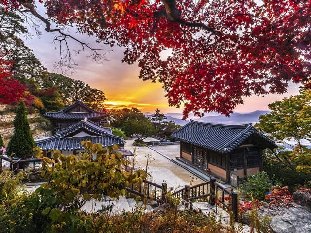 Coreiadosul aldeia hanok pordosol