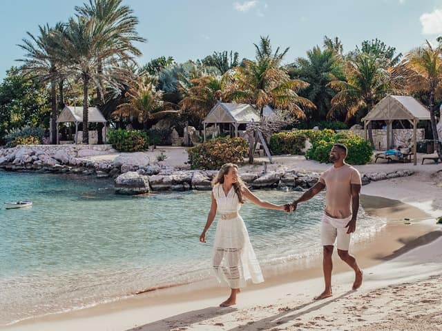 Curacao baoase luxury resort romance praia