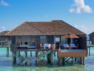 Ilhas Maldivas: Lily Beach Resort & Spa