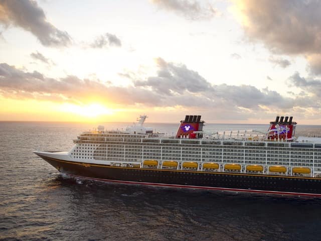 Disney cruise line disney dream navio