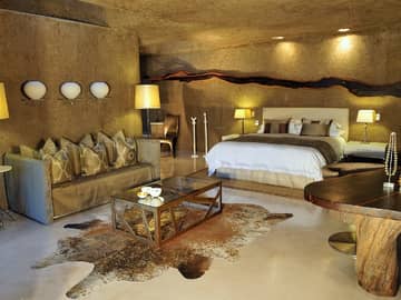 Sabi Sabi Earth Lodge