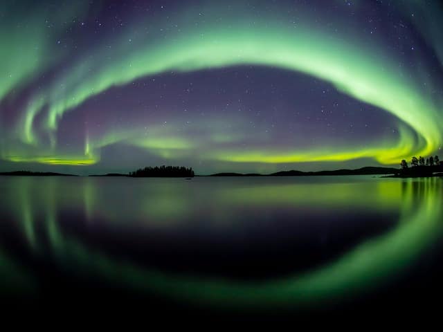 Finlandia laponia aurora boreal no lago nanguniemi inari pertti turunen