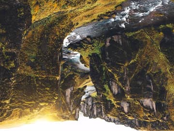 Fjadrargljufur canion islandia