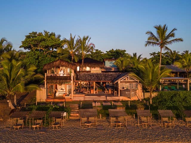 Hayo pe na areia bahia caraiva vista aerea