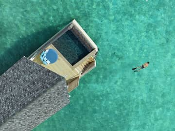 Maldivas amari raaya deluxe ocean pool villa