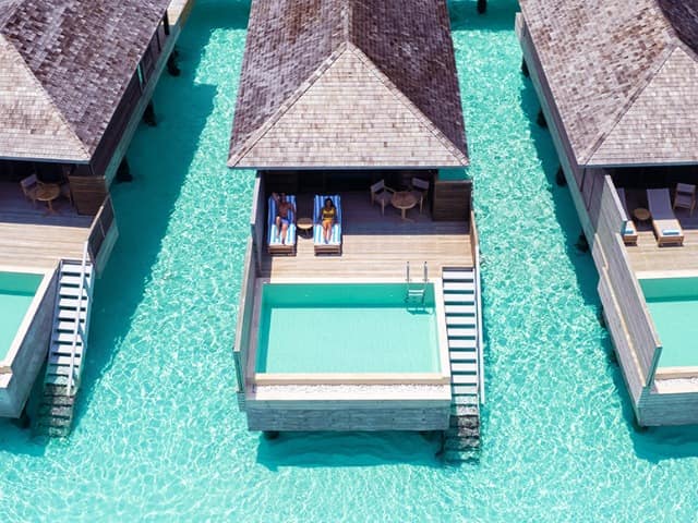 Maldivas jawakara islands dheru waterpoolvilla aerea