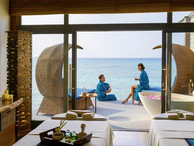 Movenpick resort kuredhivaru maldives sun spa overwater spa treatment room