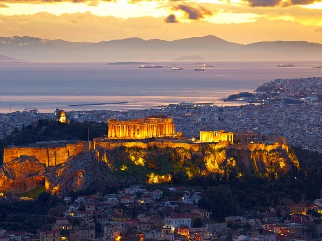 Parthenon ao pôr-do-sol - Atenas, Grécia.