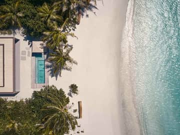 Patina maldives vista aerea one bedroom sunset beach pool villa
