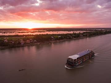 Por-do-sol aqua mekong Por-do-sol aqua mekong