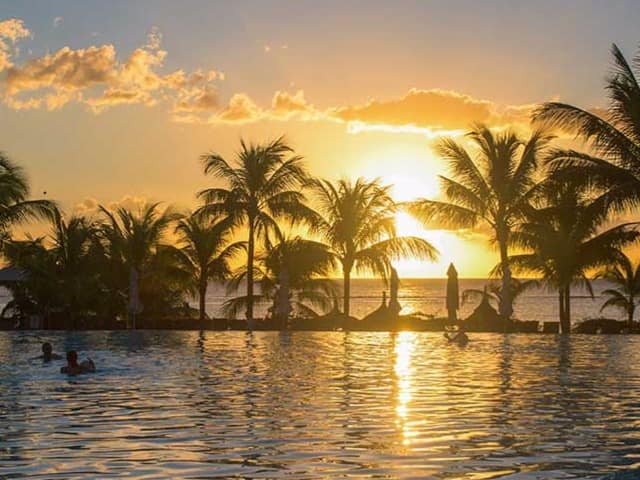 por-do-sol-TrouAuxBiches