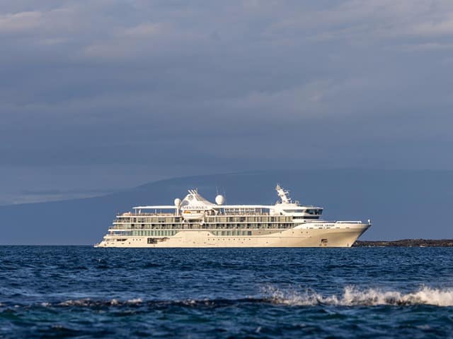 Silversea silver origin galapagos navio detalhe