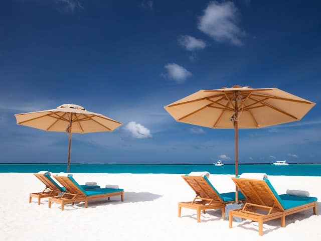 Sun siyam iru fushi maldives beach bar