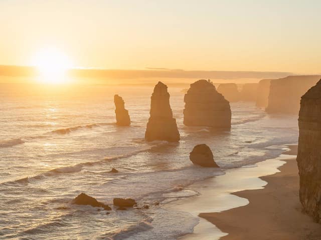 Tourism australia victoria twelve apostles