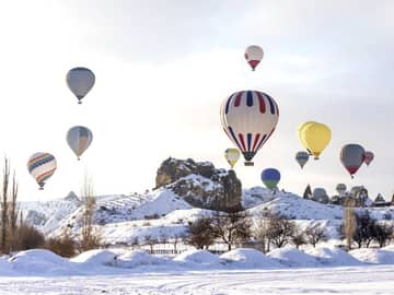 Voo balão neve Capadócia, Turquia