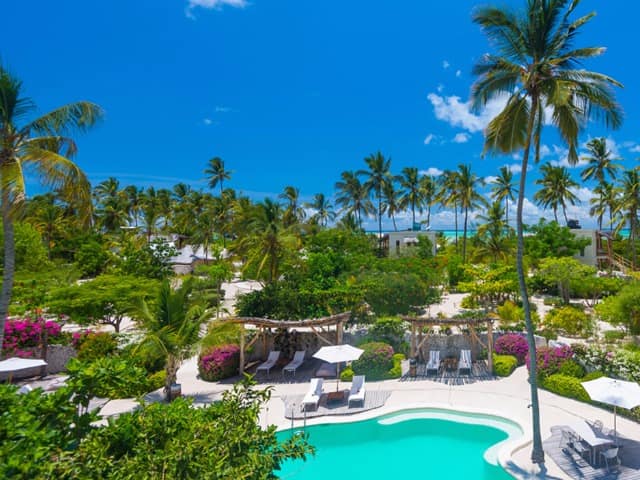Zanzibar white sand luxury villas vista aerea