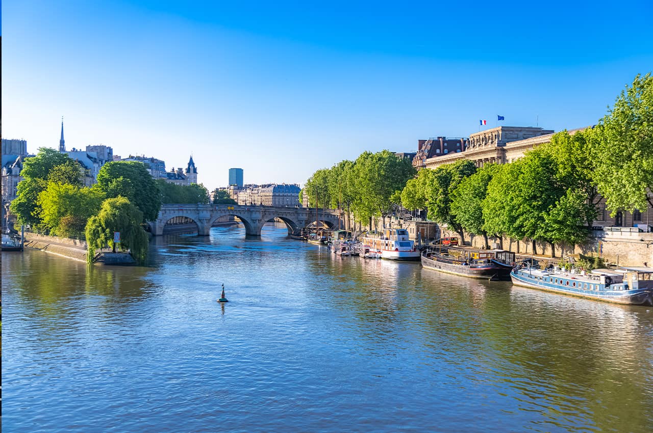 Franca paris pont neuf rio sena