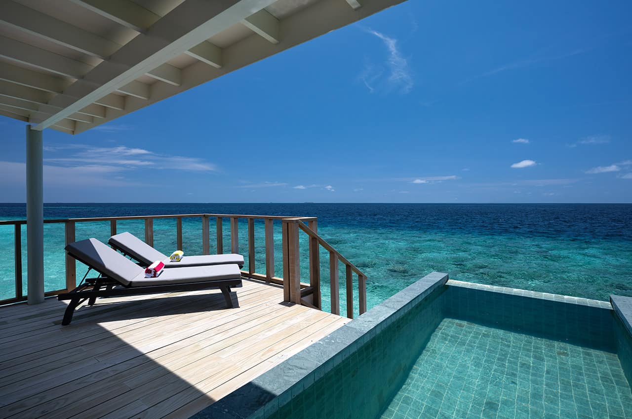 Oblu select lobigili deck sunnest water pool villa