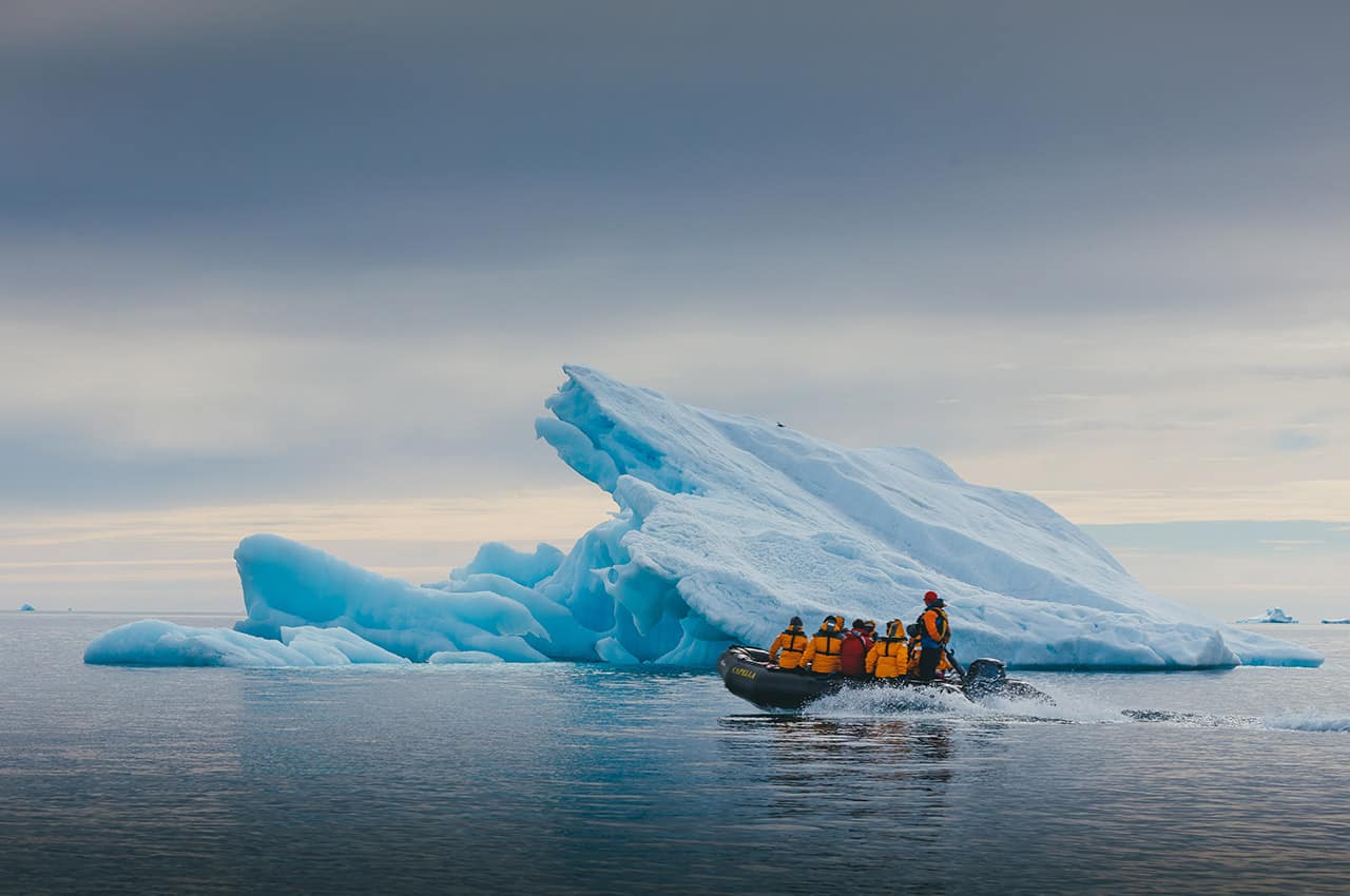 Quarkexpeditions spitsbergen passeio de zodiac