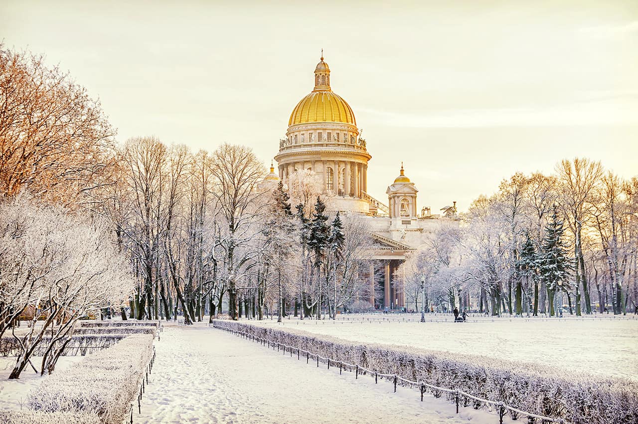 Catedral de Santo Isaac - São Petersburgo, Rússia.