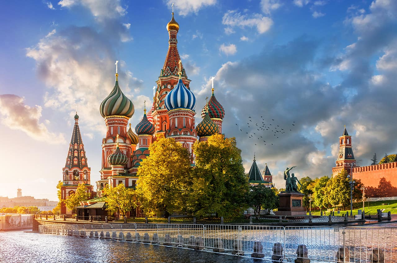 Catedral de São Basílio, na Praça Vermelha - Moscou, Rússia.