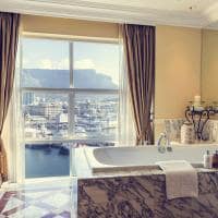 the table bay table mountain suite banho