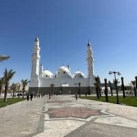 Arabia saudita medina masjid e quba shutterstock