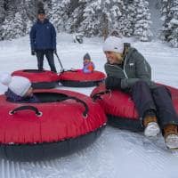 Aspen Colorado montanha tubing família snowmass