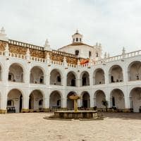 Bolivia sucre interior edificio