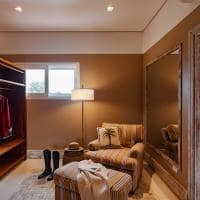 Caiman suite master closet