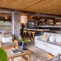 Hayo pe na areia bahia caraiva ambiente sala