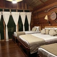 Juma lodge bangalo familia quarto