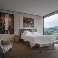 Vik chile suite hollywood
