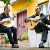 Amawaterways portugal guitarrista de fado