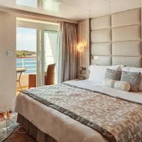 Crystal cruises symphony aquamarine veranda suite quarto