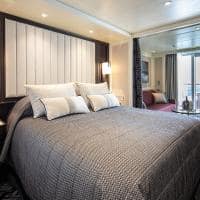 Regent seven seas spl deluxe veranda suite quarto