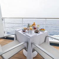 Swan hellenic sh vega balcony cafe da manha