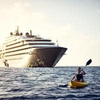 The ritz carlton yatch navio evrima esporte aquatico