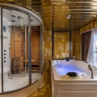 Egito sonesta nile cruise st george suite royal banheiro