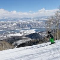 Estados unidos deer valley resort esquiador e paisagem