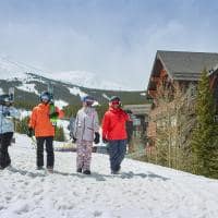 Vail resorts breckenridge one ski hill place amigos caminhando shawn oconnor